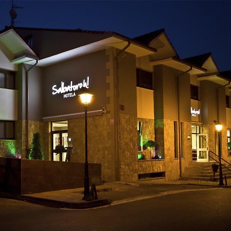 Hotel Salbatoreh Beasáin Exterior foto